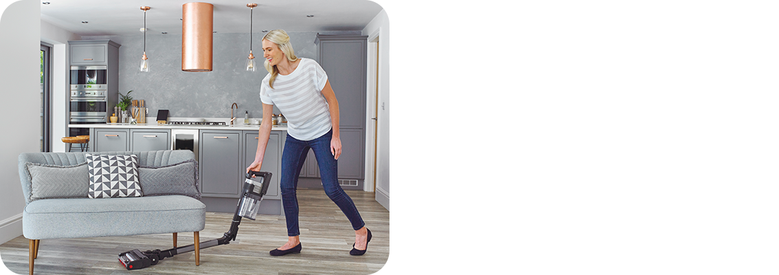 Flexology pentru a aspira ușor spațiile greu accesibile