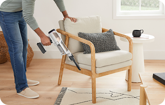 Accesoriu 2în1 praf și spații înguste